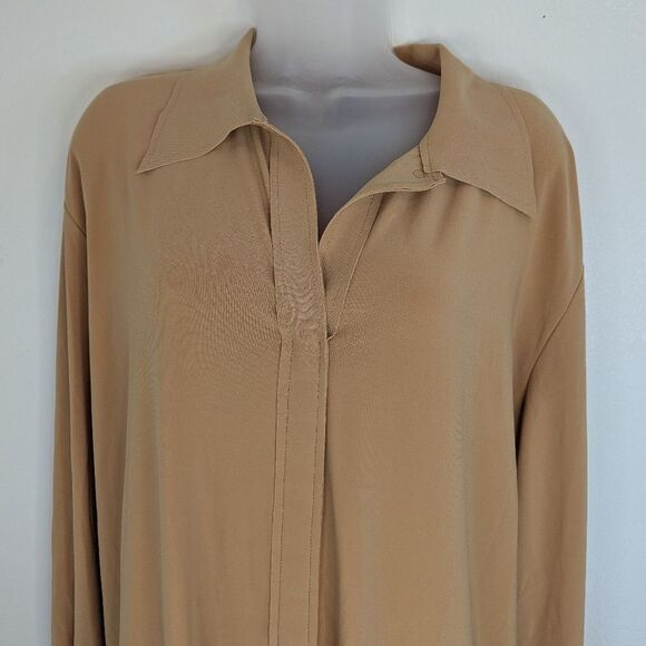 Norma Kamali Quiet Luxury Minimalist Capsule Neutral Preppy Elevated Chic Top LG - Picture 3 of 8